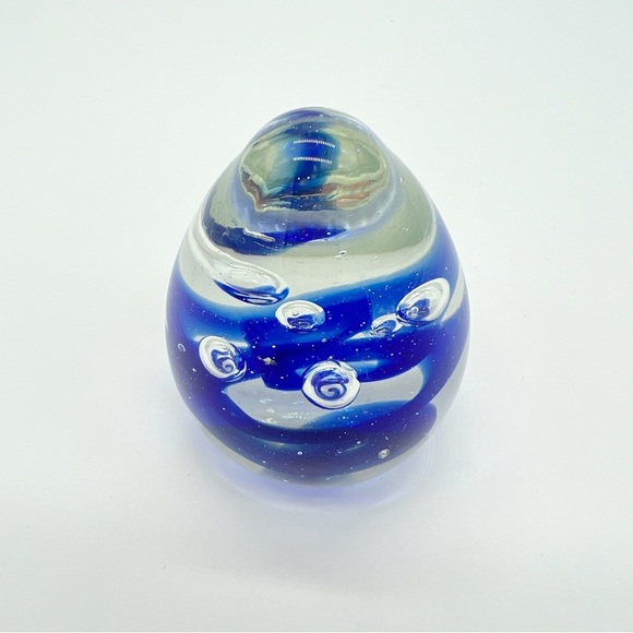 Paperweight Clear Blue Ribbon Bubbles 3.5" Egg Shaped Heavy Glass - Picture 4 of 4